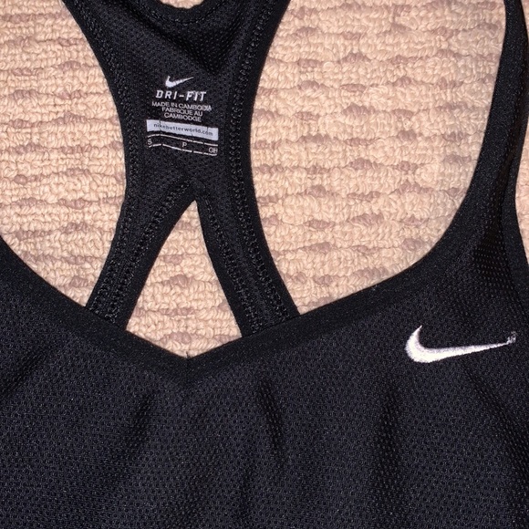 Nike Tank - Picture 3 of 3